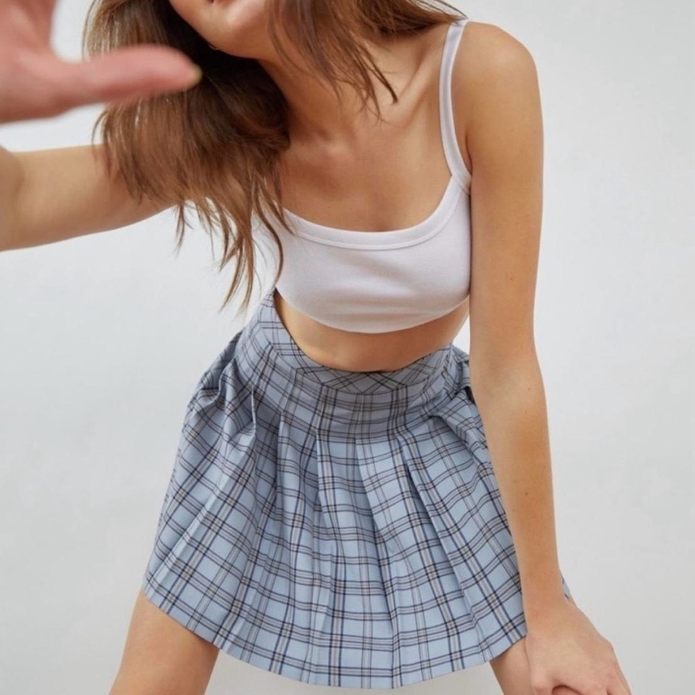 Aritzia Sunday Best Pleated Olive Mini Skirt - Picture 8 of 11